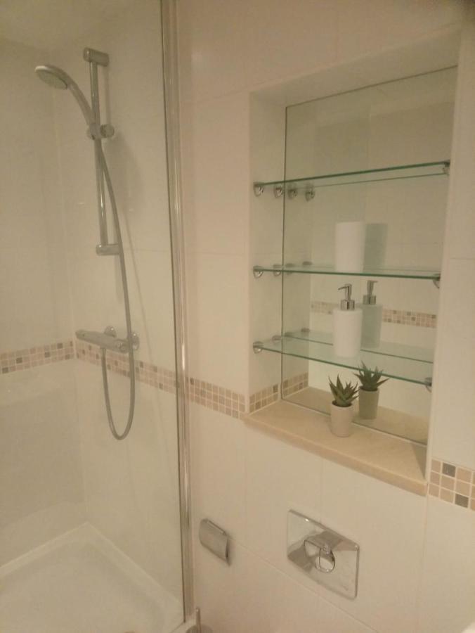 1 Bedroom Flat In Sheffield City Centre-Sleeps 4 Exterior photo