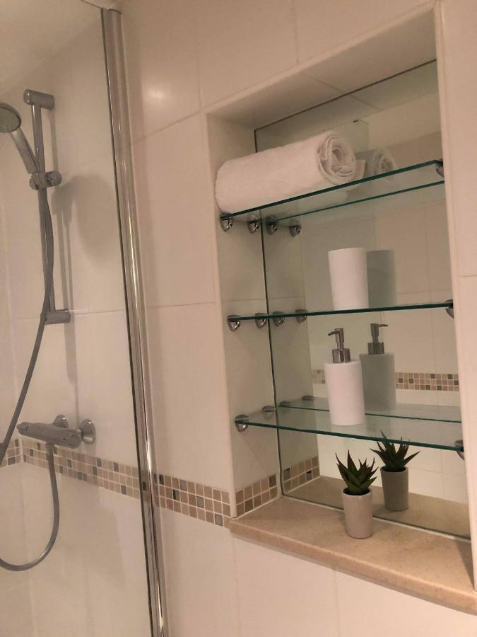 1 Bedroom Flat In Sheffield City Centre-Sleeps 4 Exterior photo